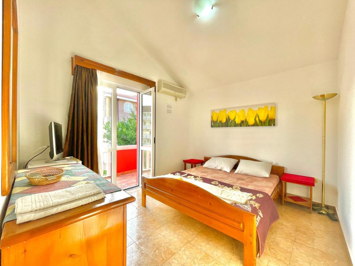 Vila L Budva Hotel Luaran gambar