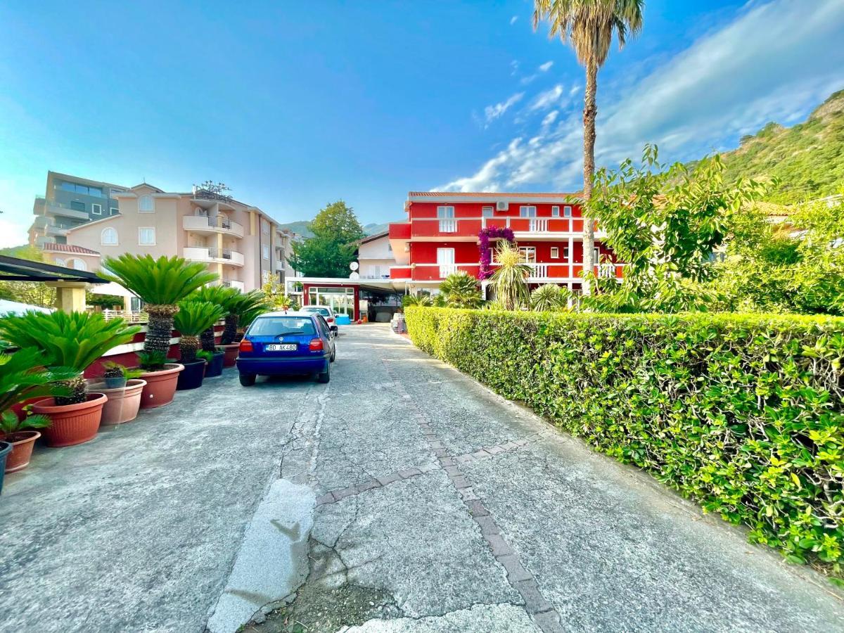 Vila L Budva Hotel Luaran gambar