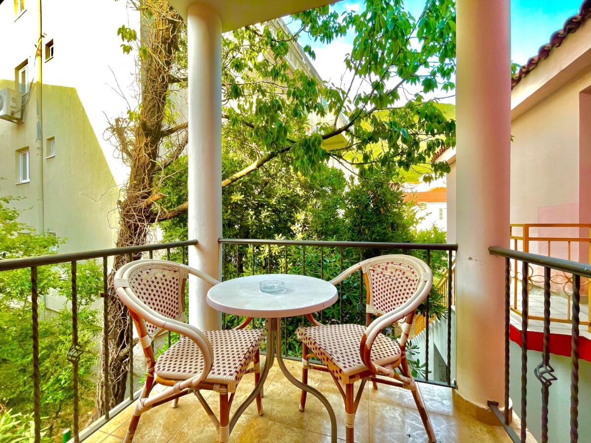 Vila L Budva Hotel Luaran gambar