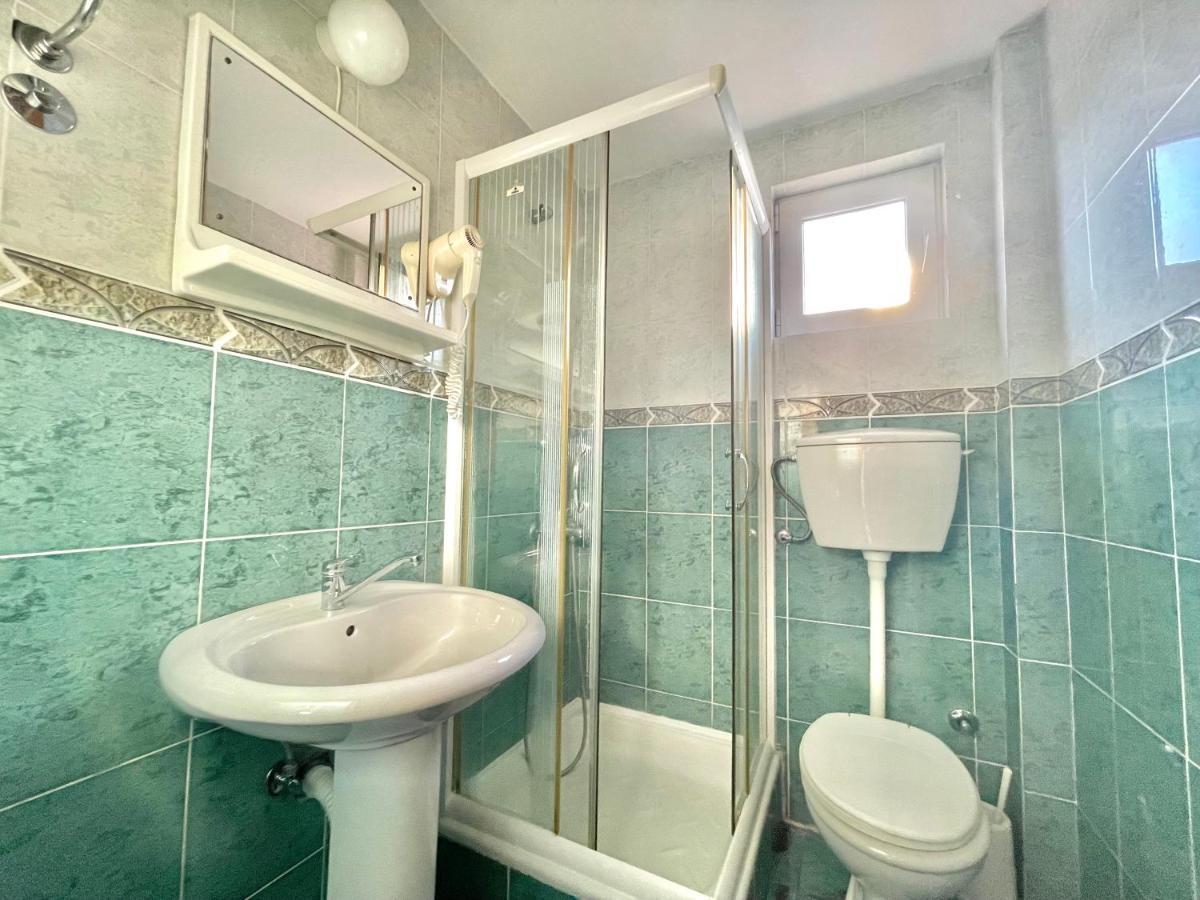 Vila L Budva Hotel Luaran gambar
