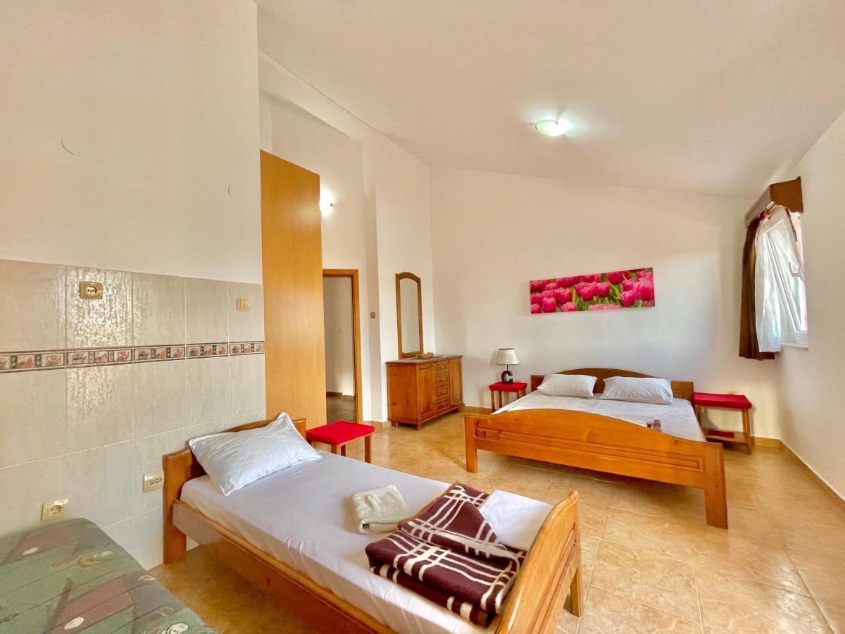 Vila L Budva Hotel Luaran gambar