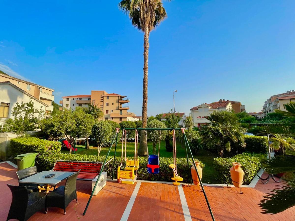 Vila L Budva Hotel Luaran gambar