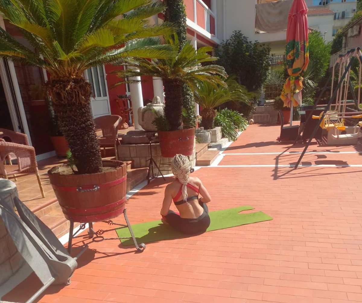 Vila L Budva Hotel Luaran gambar