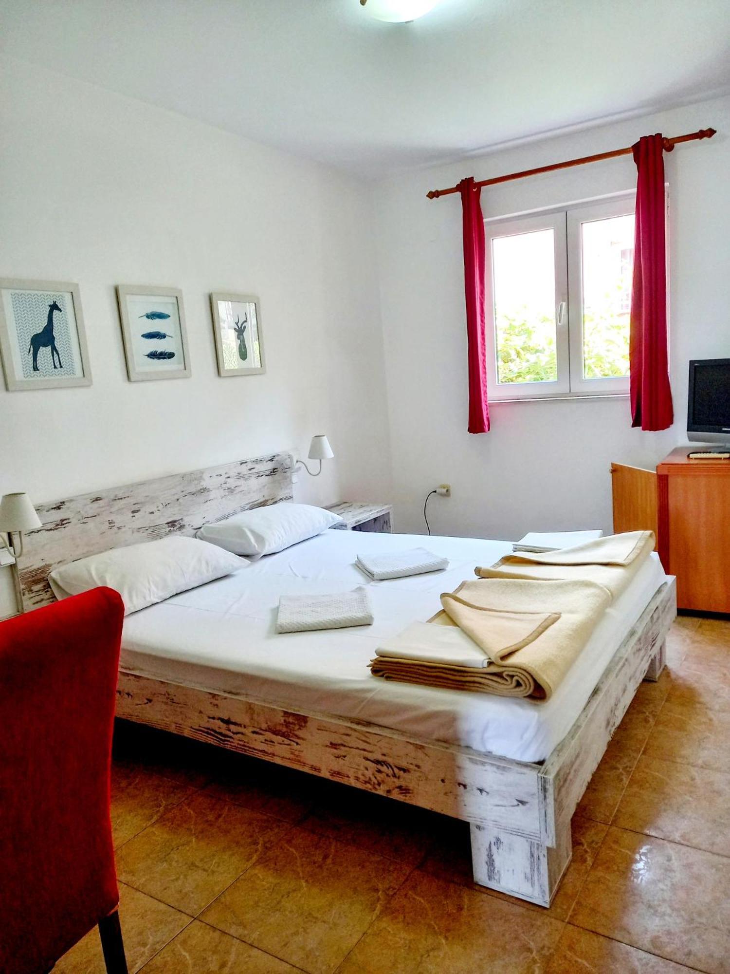 Vila L Budva Hotel Luaran gambar